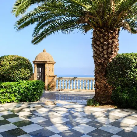 Casa Del Coleccionista By Cadiz4rentals *